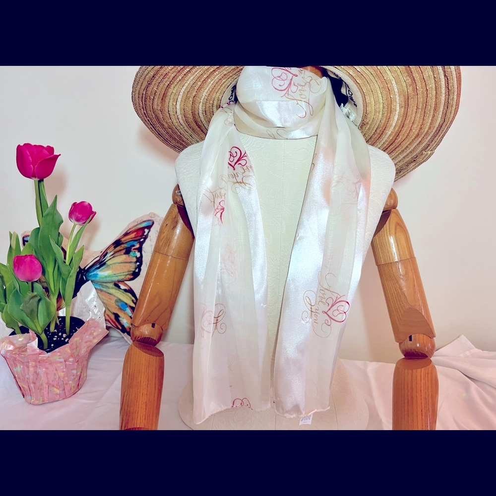 Spring/ Summer Scarf. Beautiful made in Korea.
